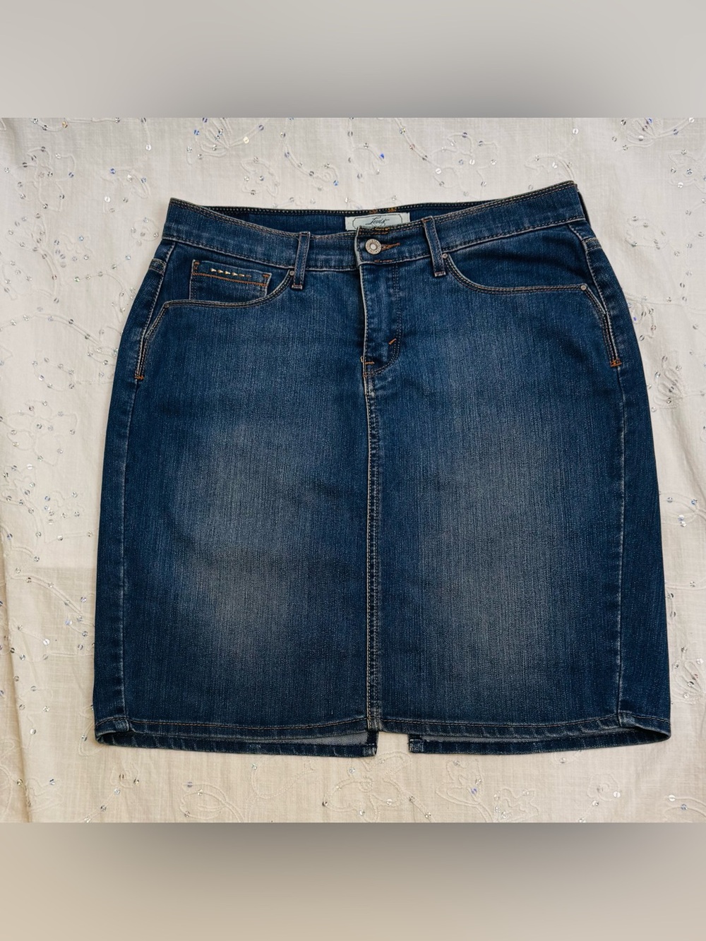 Levi's Straight Fit Classic Denim Mini Skirt Size 8